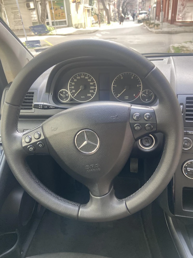 Mercedes-Benz A 160 Отлична, снимка 14 - Автомобили и джипове - 52026749