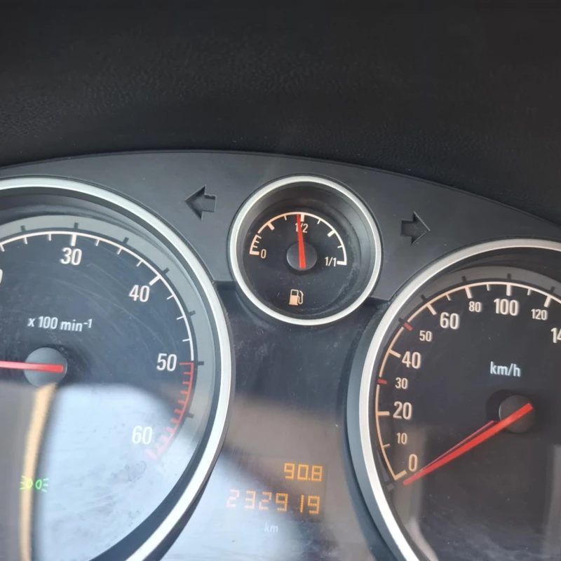 Opel Astra H, снимка 2 - Автомобили и джипове - 52676946