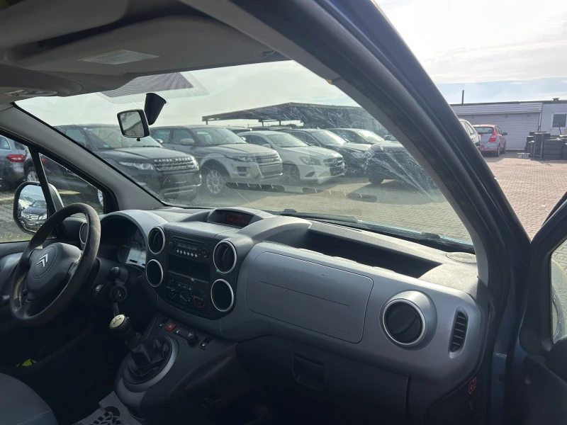 Citroen Berlingo 1.6HDI 4+ 1 EURO 5, снимка 13 - Автомобили и джипове - 52404157