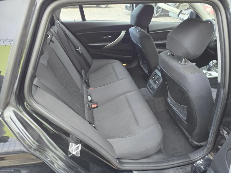 BMW 320 SPORT/AUTO/NAVI, снимка 11 - Автомобили и джипове - 52691004