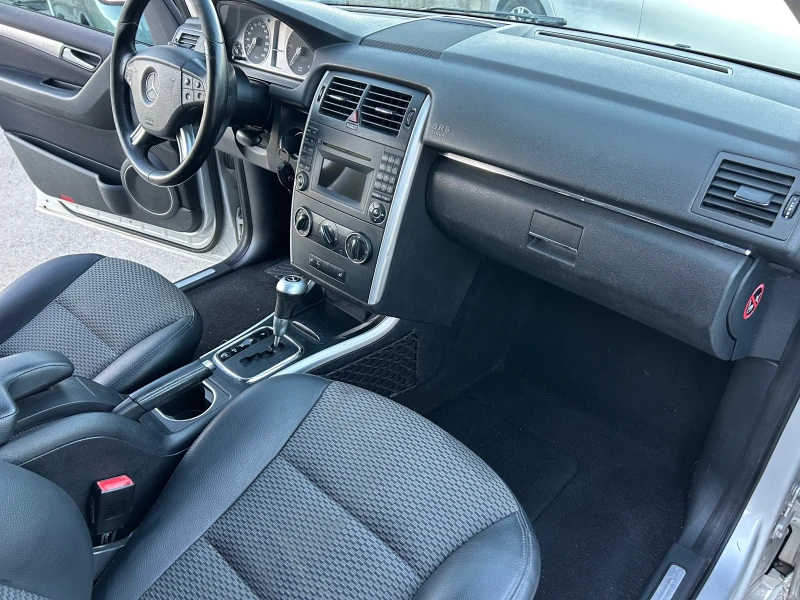 Mercedes-Benz B 180 CDI АВТОМАТ/НАВИ/КОЖА, снимка 14 - Автомобили и джипове - 52740557