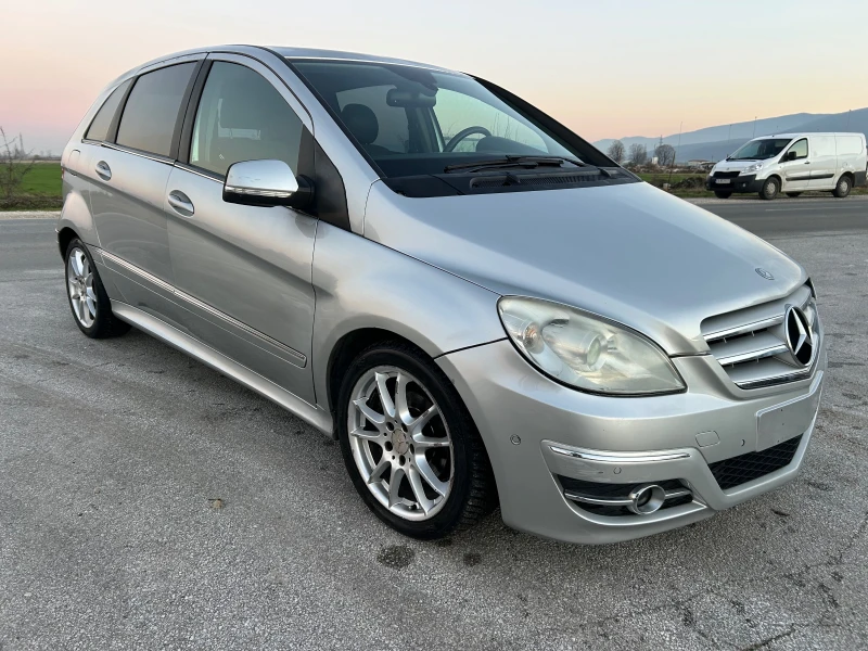 Mercedes-Benz B 180 CDI АВТОМАТ/НАВИ/КОЖА, снимка 2 - Автомобили и джипове - 52740557