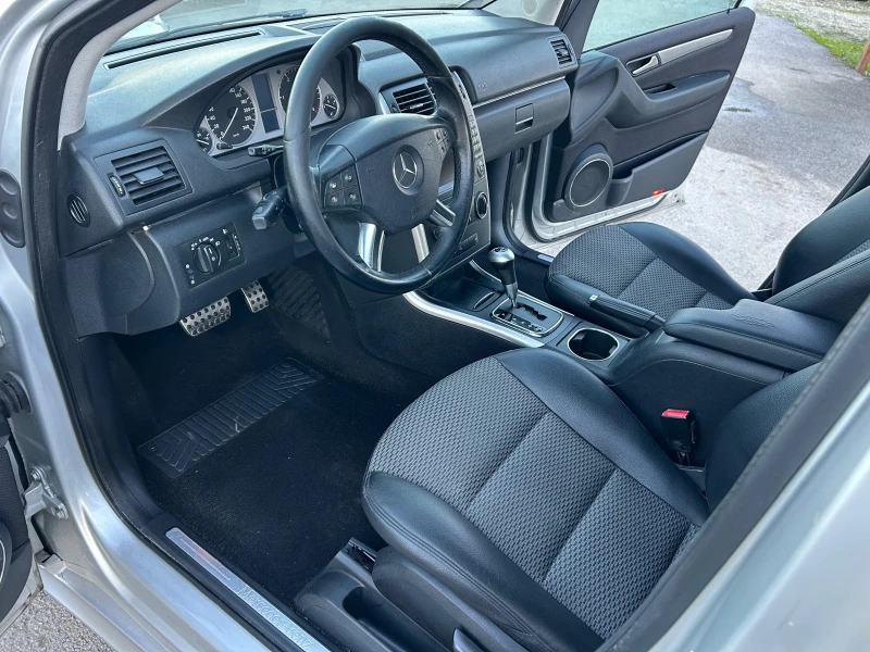 Mercedes-Benz B 180 CDI АВТОМАТ/НАВИ/КОЖА, снимка 11 - Автомобили и джипове - 52740557