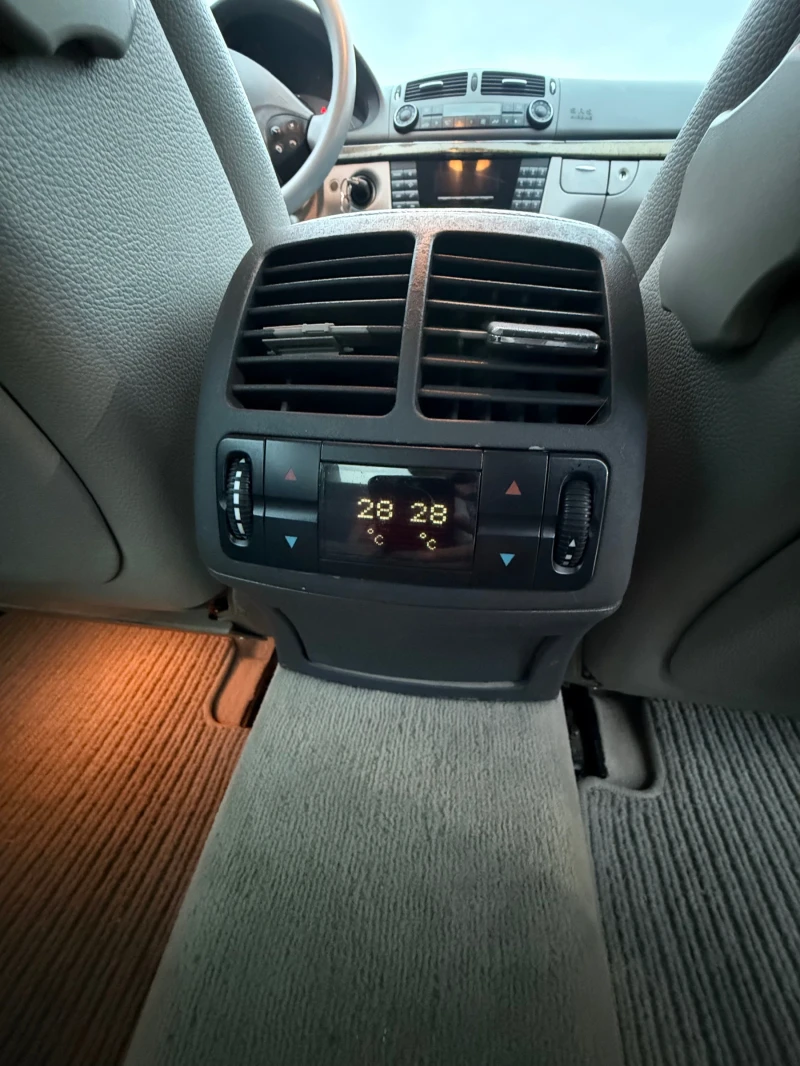 Mercedes-Benz E 270, снимка 8 - Автомобили и джипове - 52858746