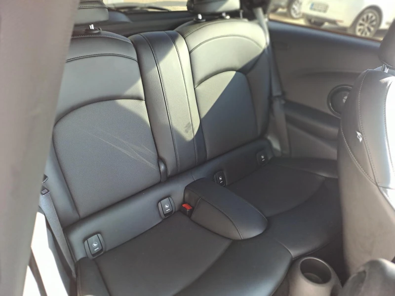 Mini John Cooper Works 2.0 231 к.с. М/Т, снимка 11 - Автомобили и джипове - 52876110