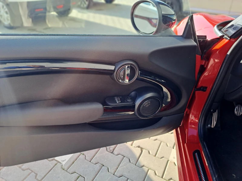 Mini John Cooper Works 2.0 231 к.с. М/Т, снимка 9 - Автомобили и джипове - 52876110