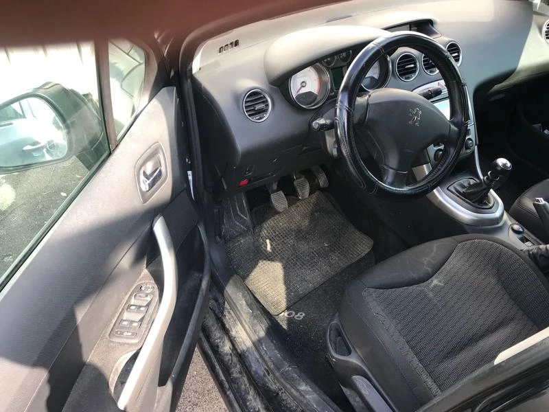 Peugeot 308 1.6hdi ЗА ЧАСТИ, снимка 12 - Автомобили и джипове - 47045911