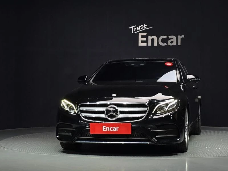Mercedes-Benz E 350 E350 4MATIC AMG Line| 245к.с., снимка 3 - Автомобили и джипове - 56272061