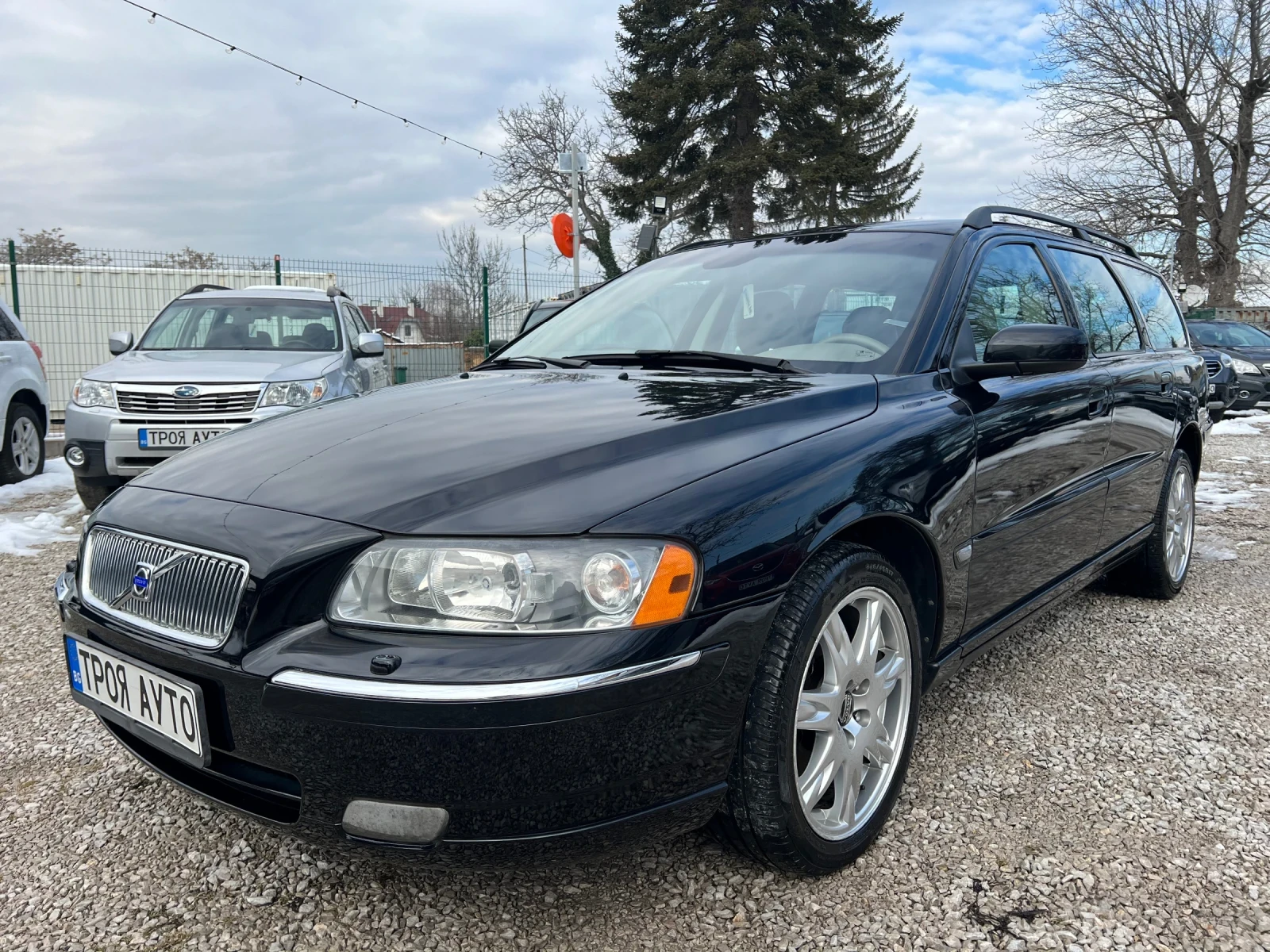 Volvo V70 2.5Т* AWD* АВТОМАТИК* КОЖА*  | Mobile.bg — изображение 1