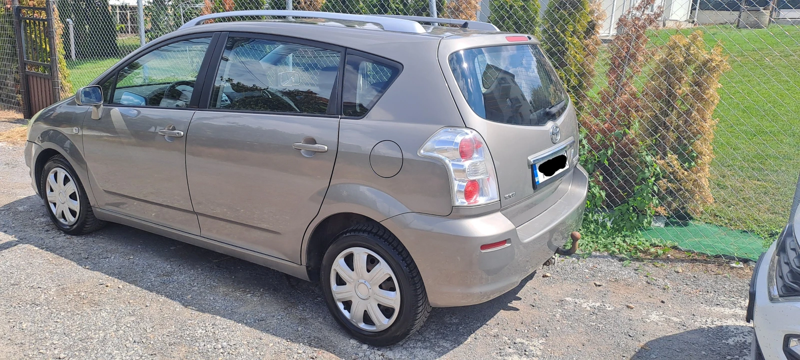 Toyota Corolla verso  - изображение 3