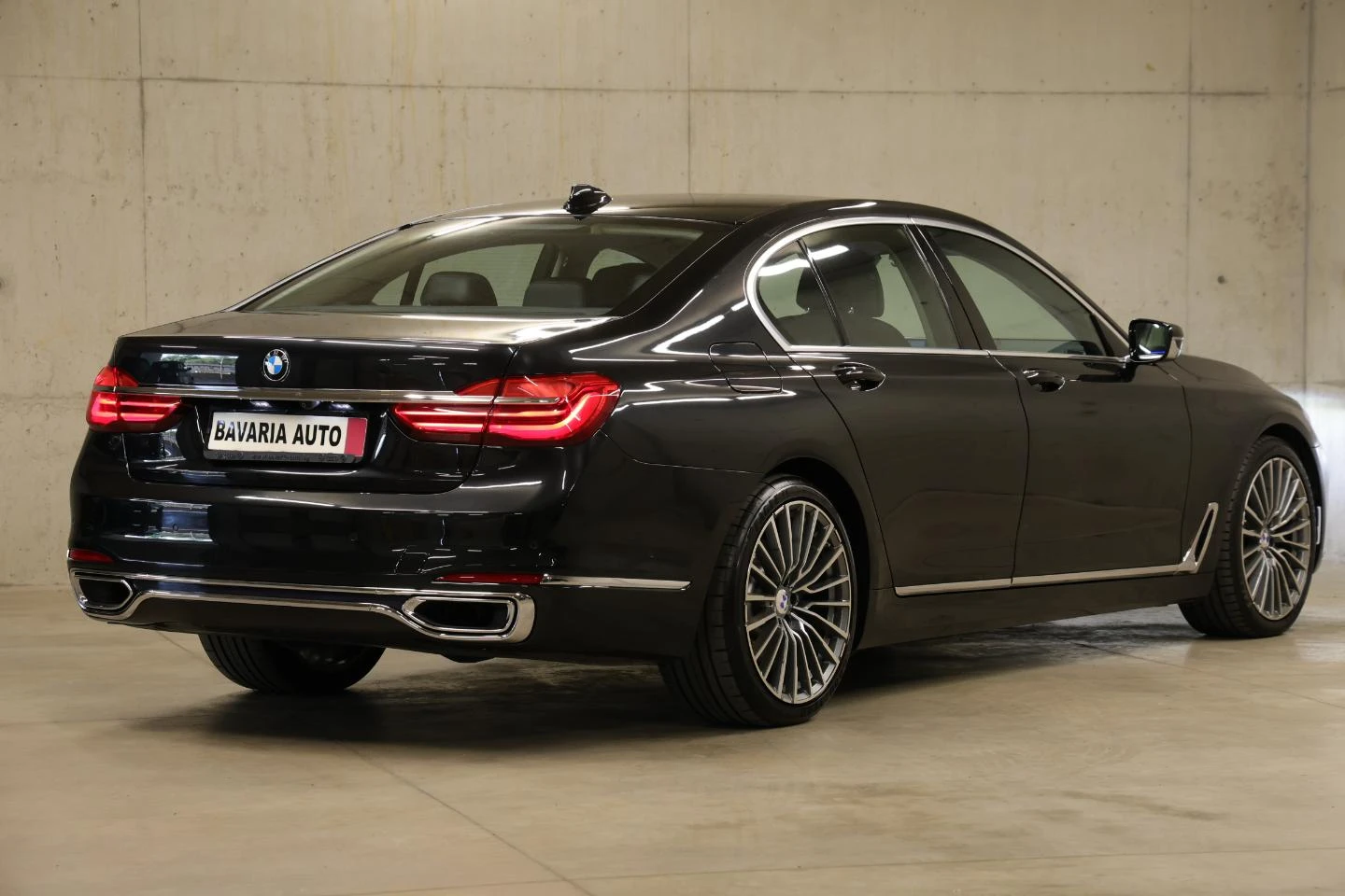 BMW 730 xDrive - изображение 3