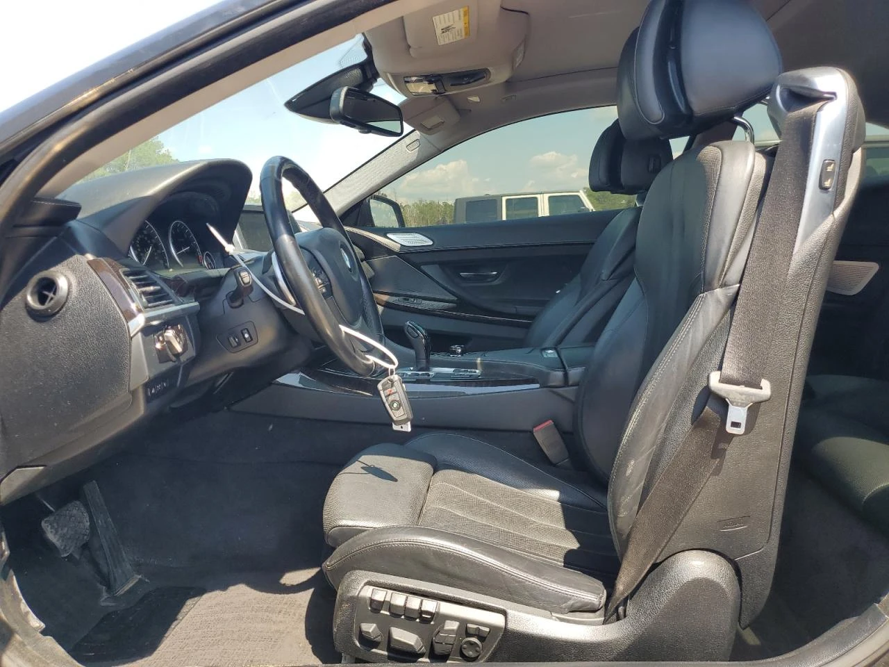 BMW 650 Bang and Olufsen, 360* , keyless, Laneassist, Dist - изображение 7