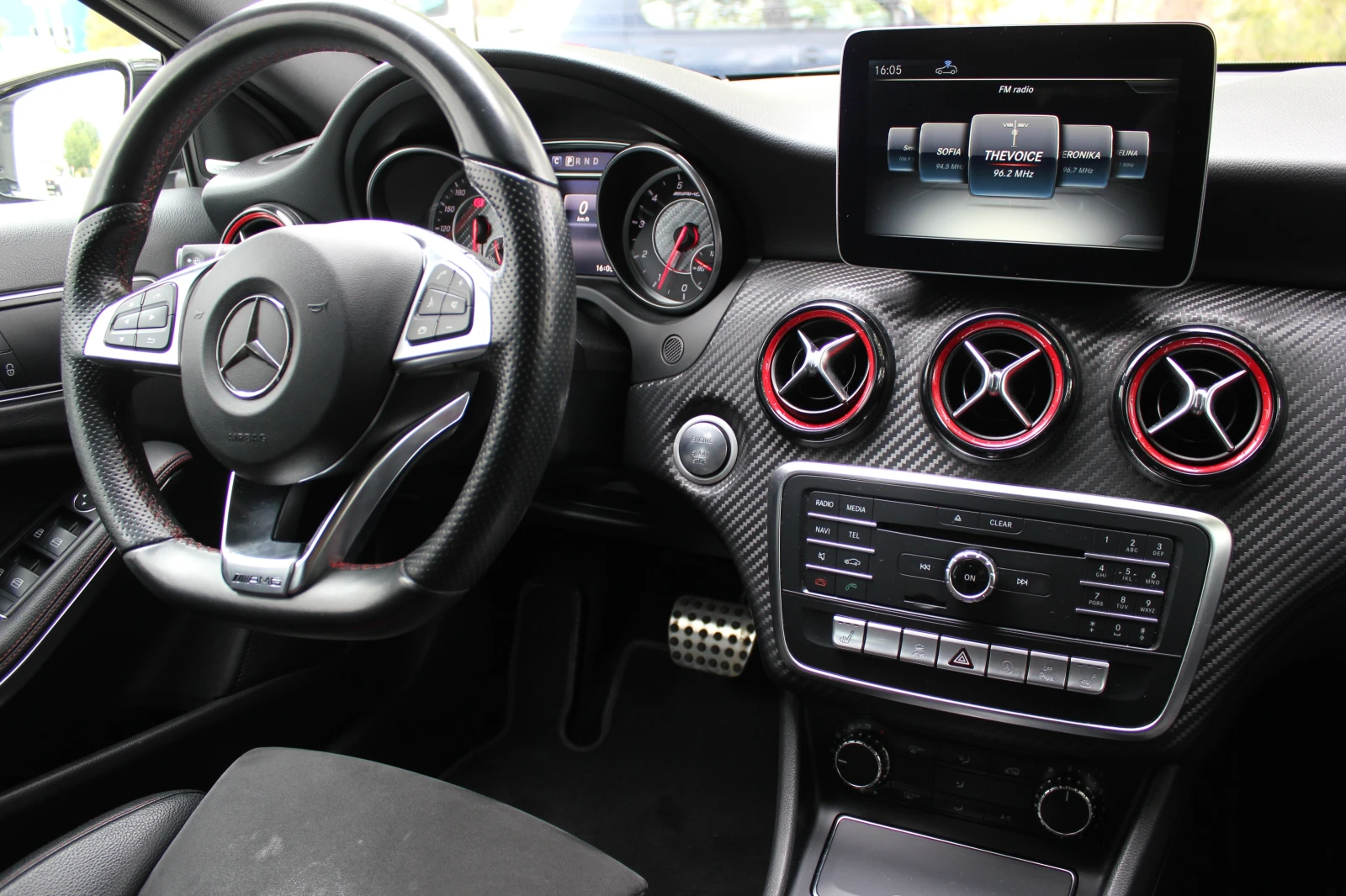 Mercedes-Benz A45 AMG 4Matic | 381hp - изображение 6