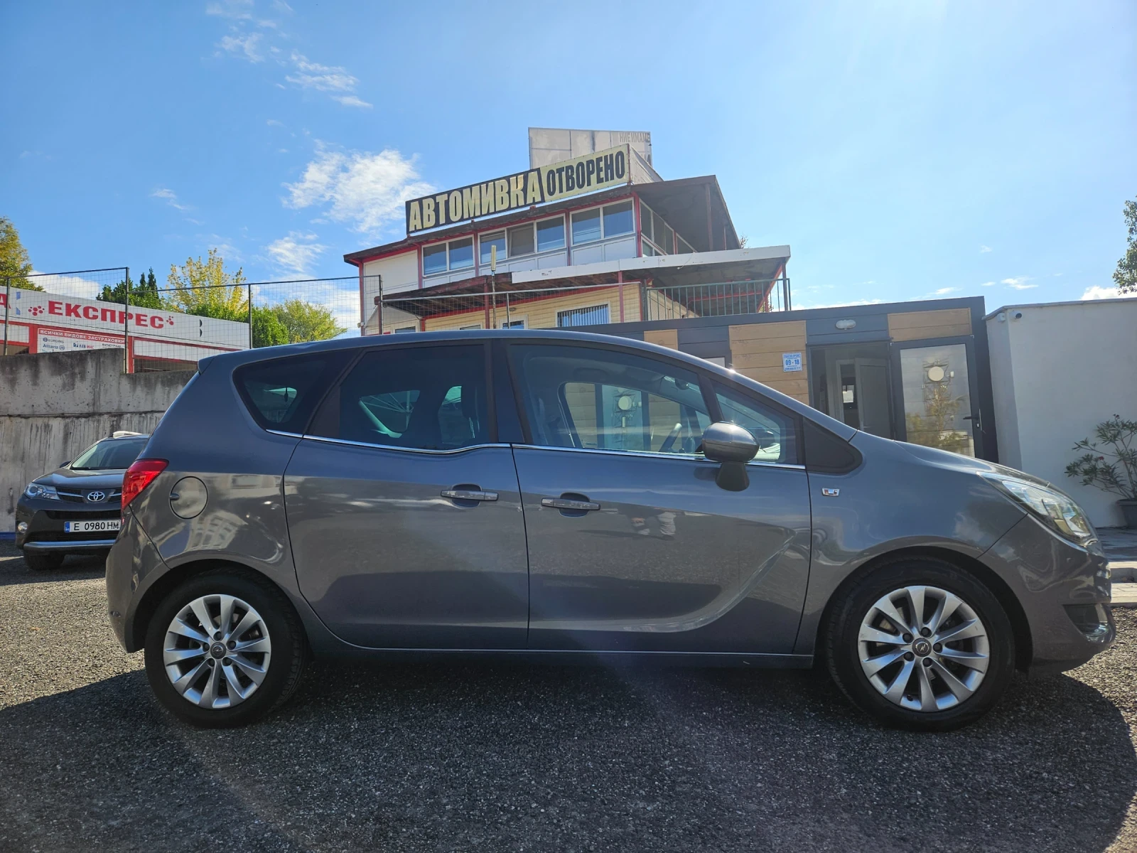 Opel Meriva 1.4Turbo COSMO - изображение 2