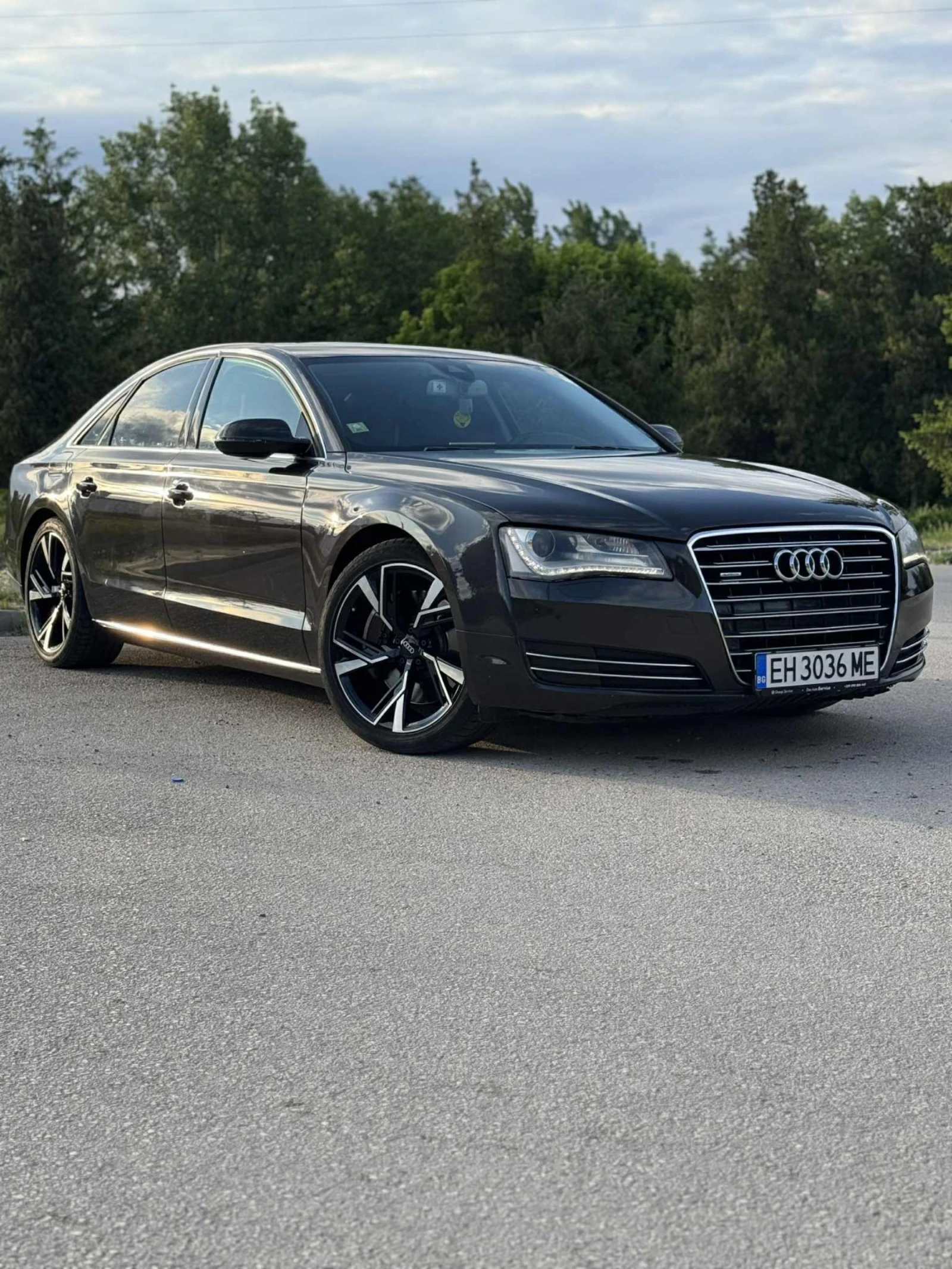 Audi A8 4.2 FSI - изображение 2