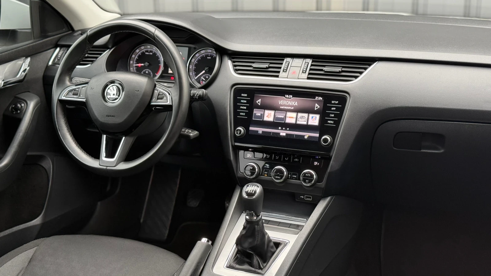 Skoda Octavia, снимка 8 - Автомобили и джипове - 53457624