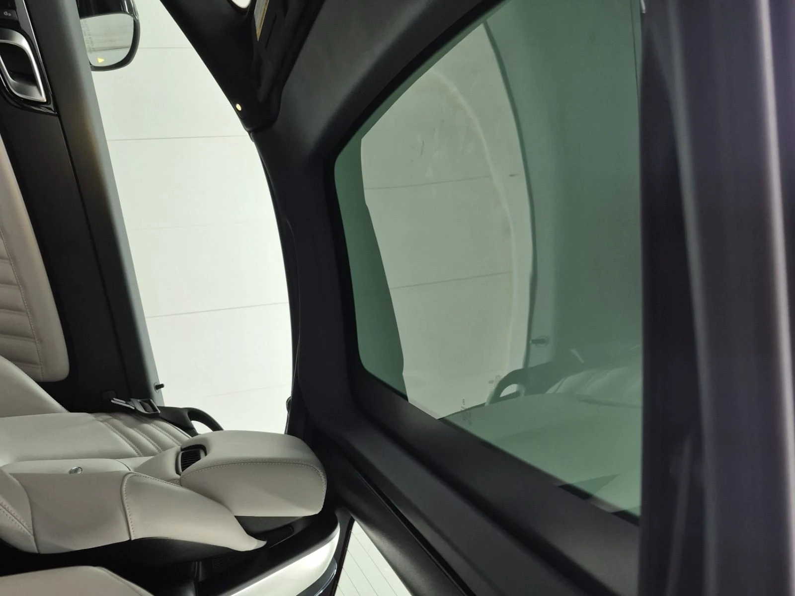 Mercedes-Benz SLC AMG SLC 43 АВТО КРЕДИТ, снимка 11 - Автомобили и джипове - 53951018