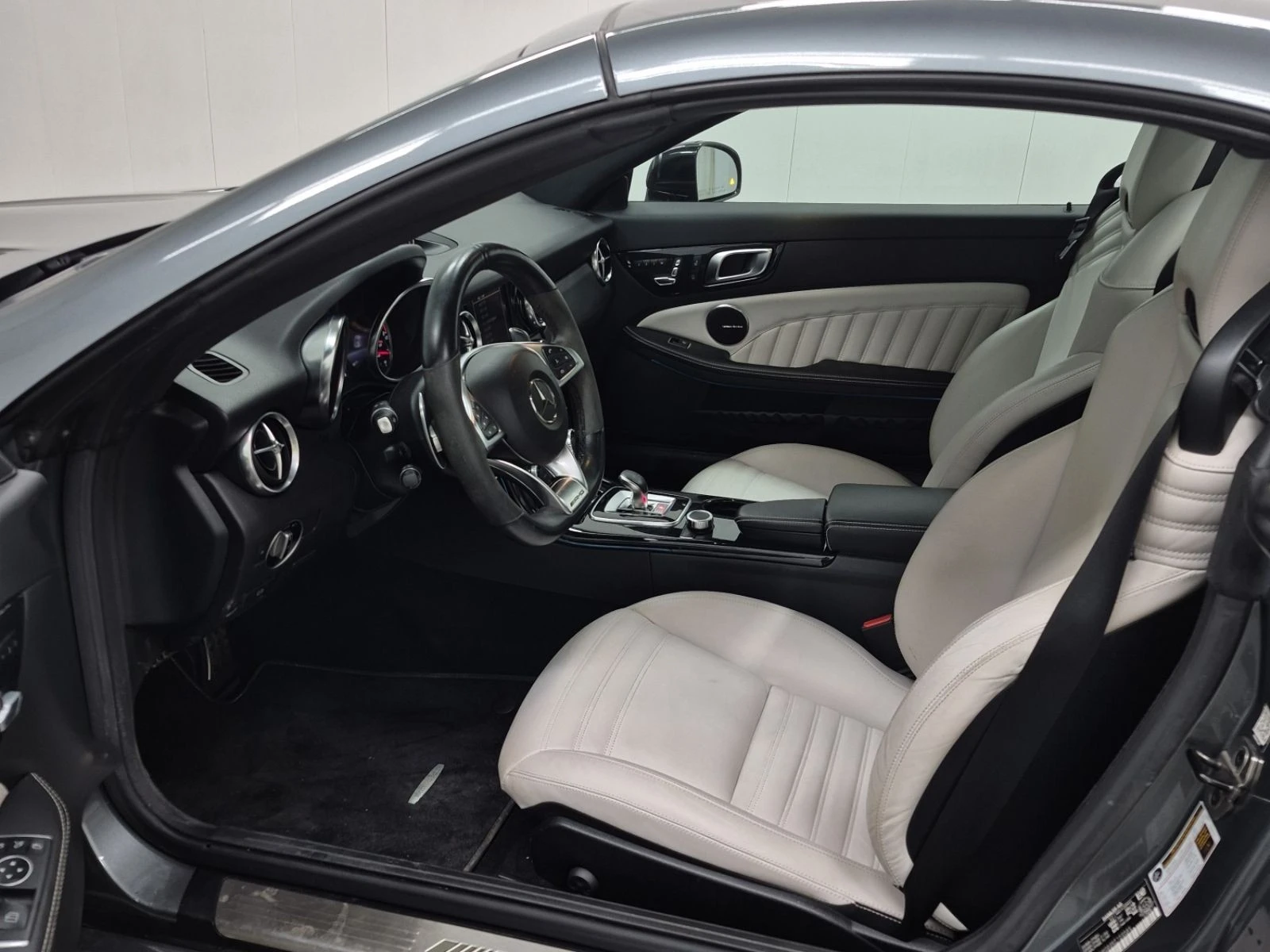 Mercedes-Benz SLC AMG SLC 43 АВТО КРЕДИТ, снимка 8 - Автомобили и джипове - 53951018