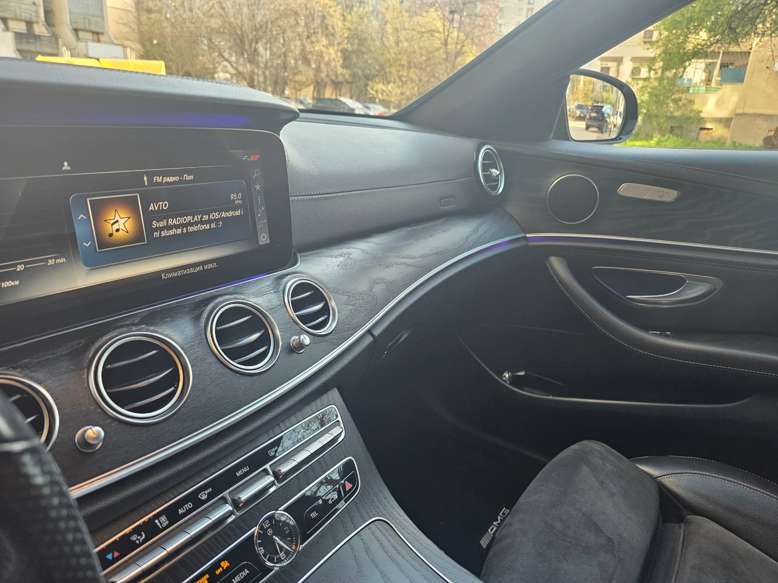 Mercedes-Benz E 220 W213 AMG , снимка 13 - Автомобили и джипове - 54150269