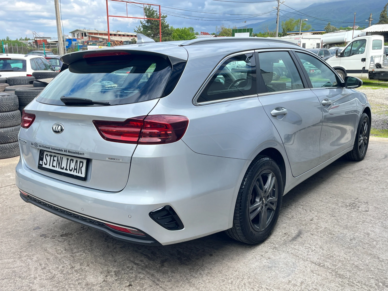 Kia Ceed 1.4i АВТОМАТИК + JBL + LED, снимка 5 - Автомобили и джипове - 54297347