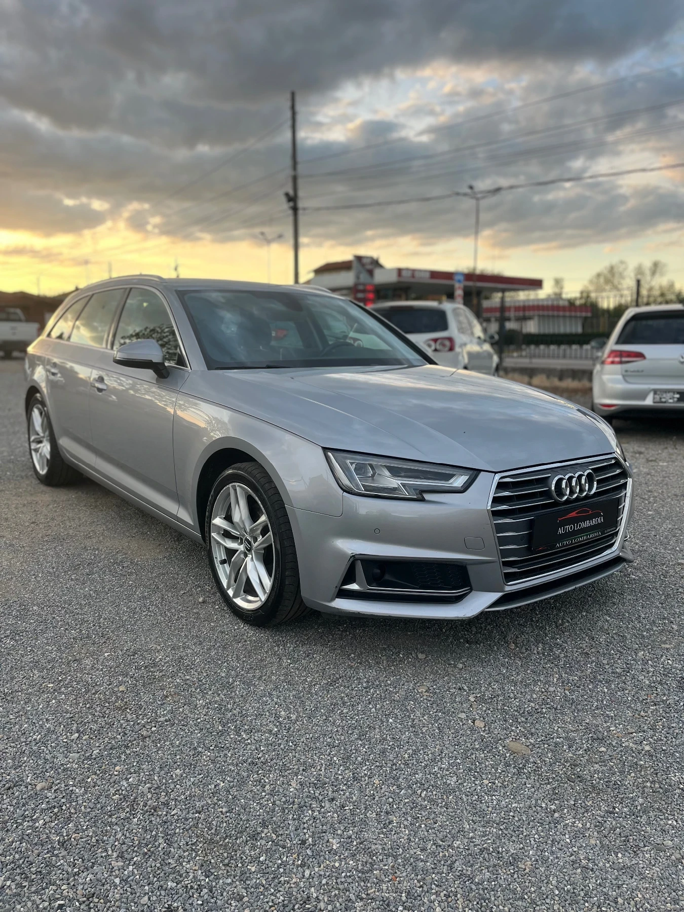 Audi A4 2.0, снимка 2 - Автомобили и джипове - 54397308