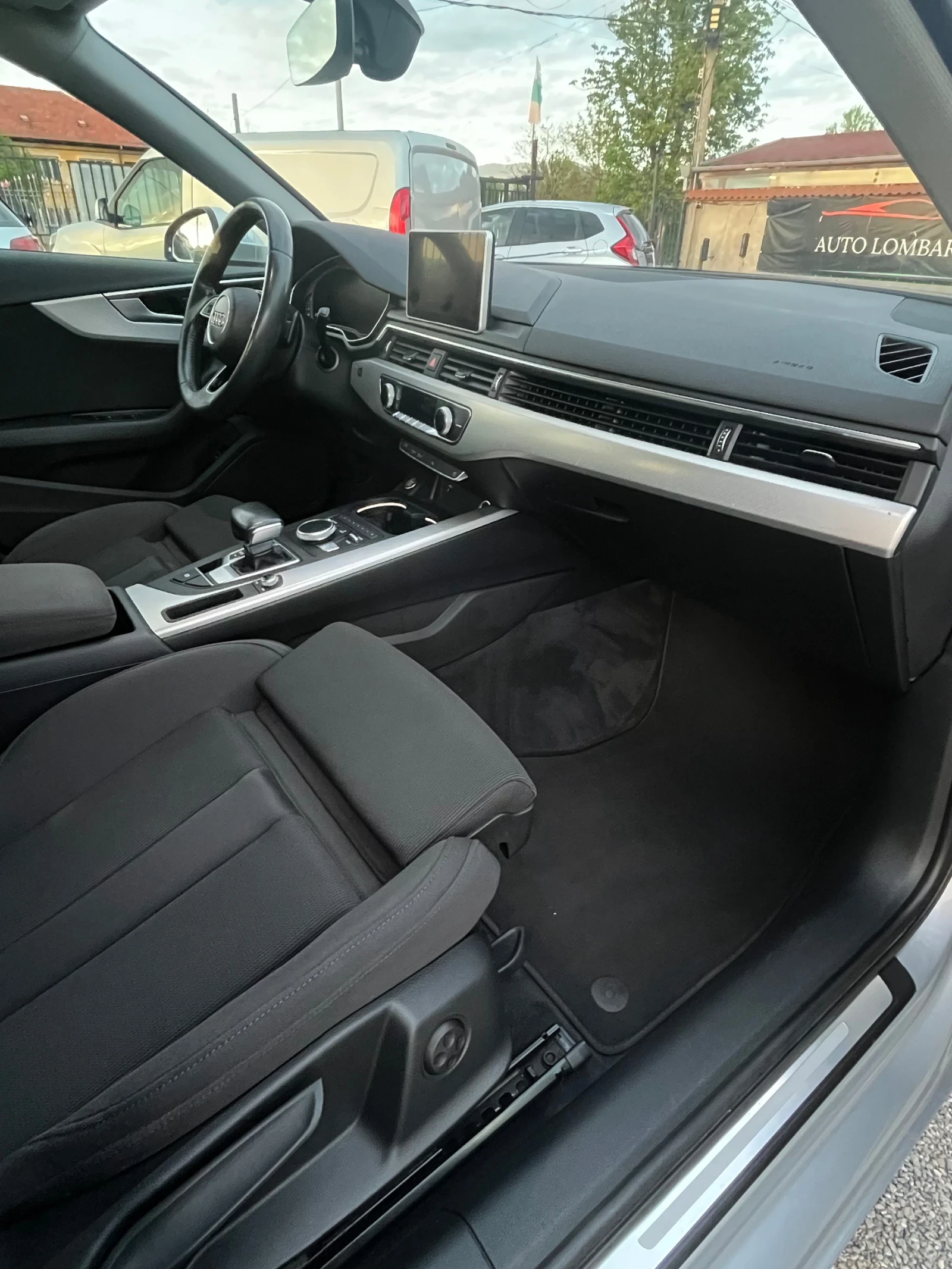 Audi A4 2.0, снимка 14 - Автомобили и джипове - 54397308