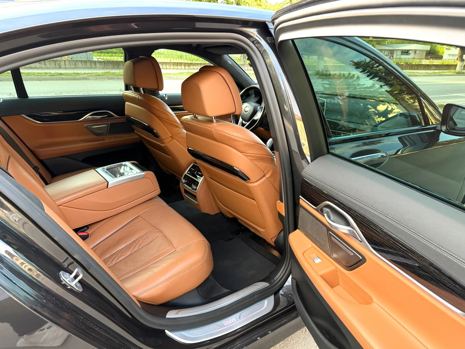 BMW 730 D Full/Facelift/Carbon Core/ X-drive Lazer light/ , снимка 5 - Автомобили и джипове - 54527005