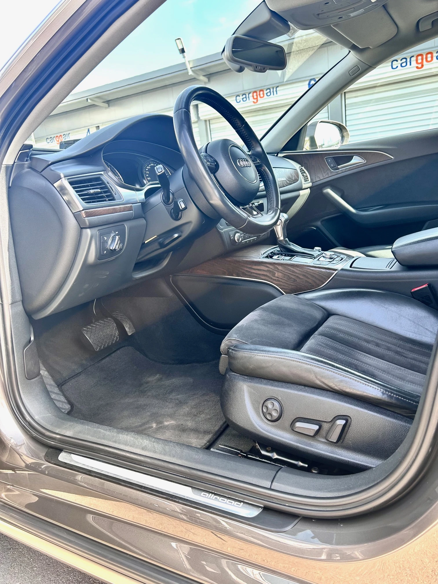 Audi A6 Allroad 30TDI, снимка 8 - Автомобили и джипове - 54879813