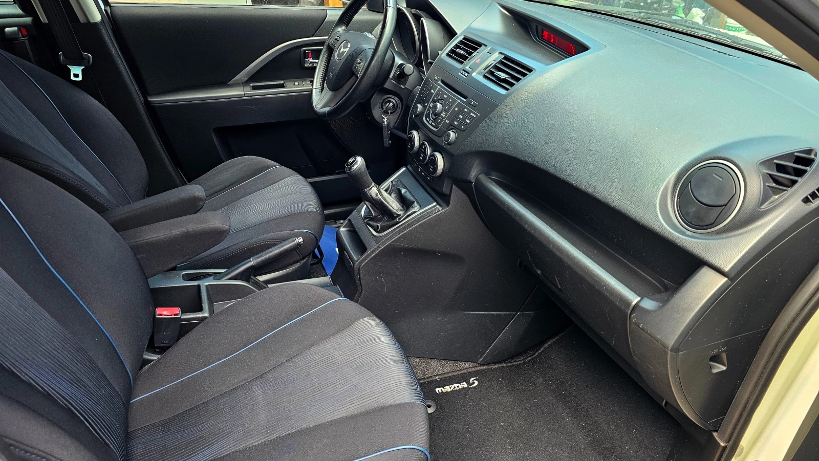 Mazda 5 2.0i-150kc-6+ 1, снимка 12 - Автомобили и джипове - 54710189