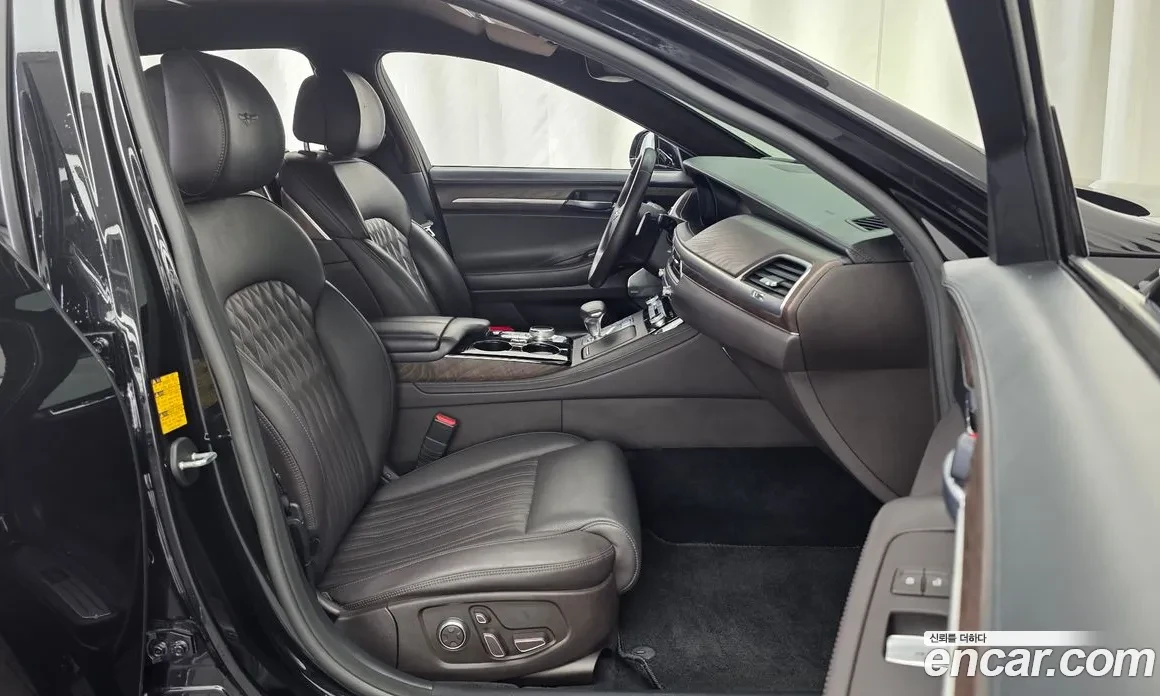 Genesis G90 * 3.3T* AWD* FULL MAX* , снимка 13 - Автомобили и джипове - 54879689