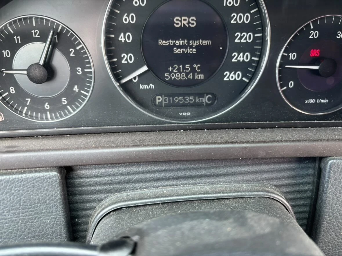 Mercedes-Benz CLK, снимка 2 - Автомобили и джипове - 54946098