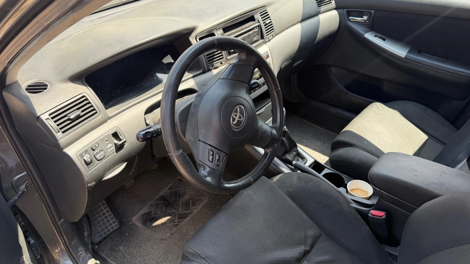 Toyota Corolla, снимка 6 - Автомобили и джипове - 55469886