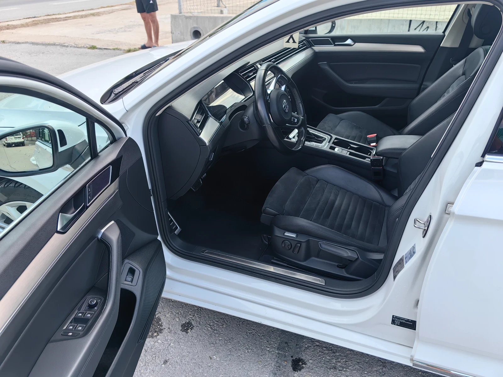 VW Passat, снимка 6 - Автомобили и джипове - 55496821