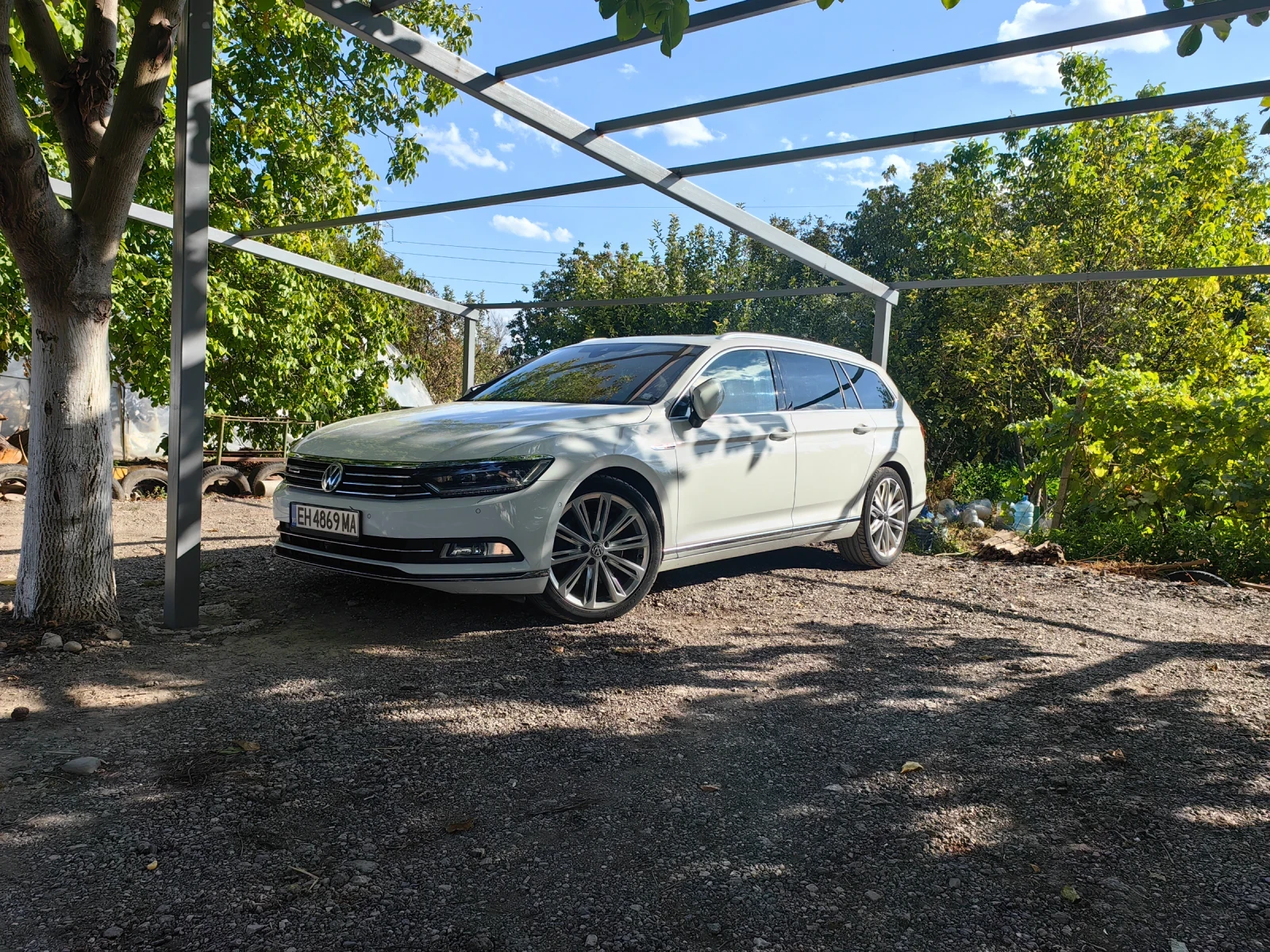 VW Passat