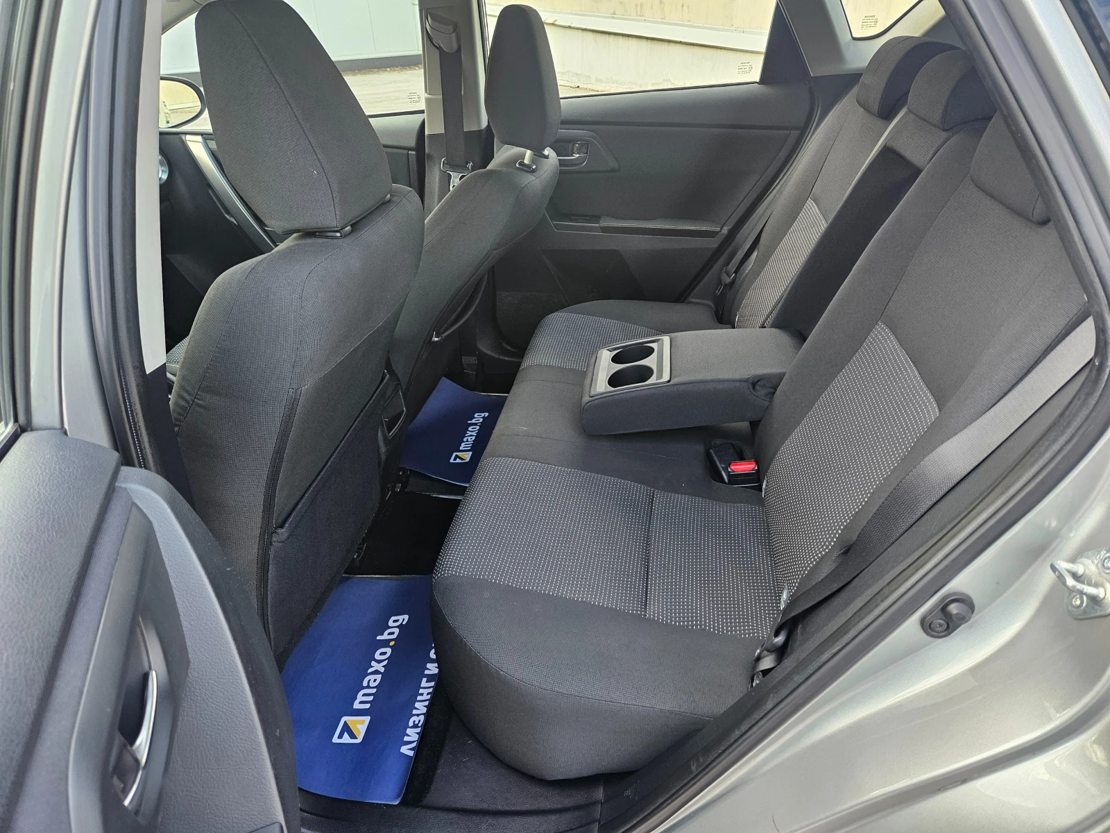 Toyota Auris 1.4 ПЕРФЕКТНА НАВИ КАМЕРА, снимка 11 - Автомобили и джипове - 55583323