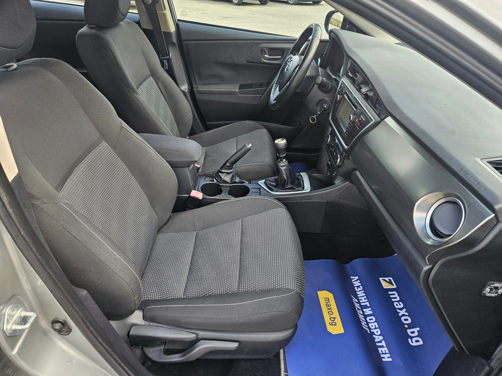 Toyota Auris 1.4 ПЕРФЕКТНА НАВИ КАМЕРА, снимка 12 - Автомобили и джипове - 55583323