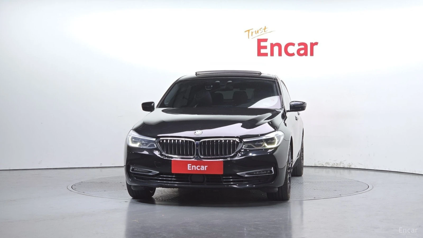 BMW 630 * AWD* 360* Ambient Light* Head-up* Пано* , снимка 3 - Автомобили и джипове - 55655929