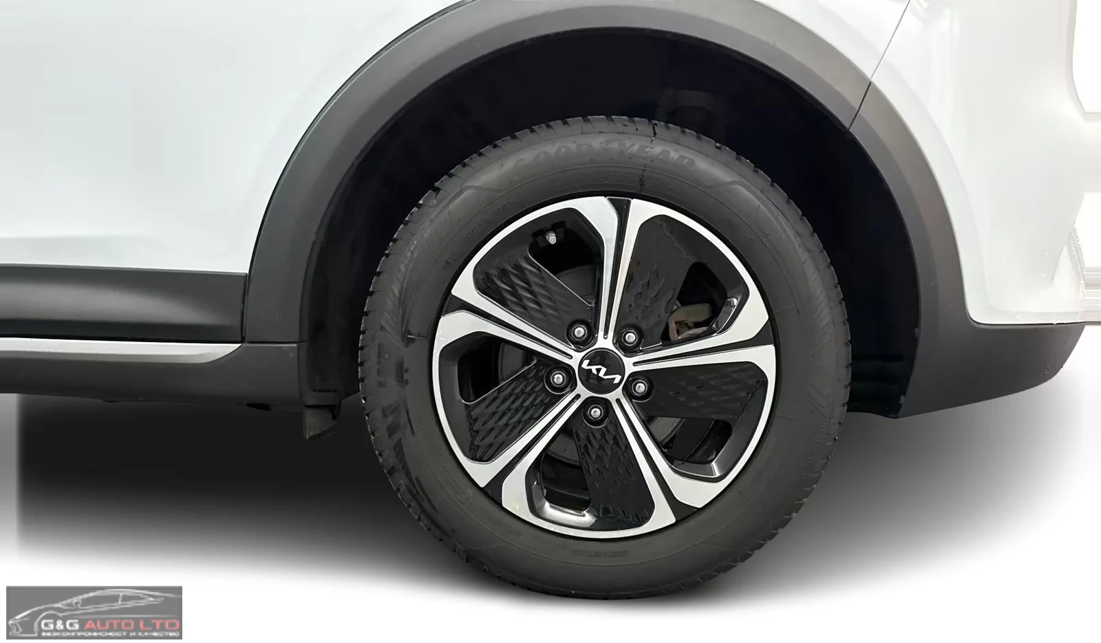 Kia XCeed PHEV/141HP/VISION/CAM/LED/NAVI/CPLAY/KLESS/593q, снимка 11 - Автомобили и джипове - 55661666