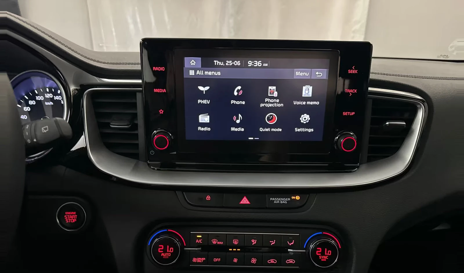 Kia XCeed PHEV/141HP/VISION/CAM/LED/NAVI/CPLAY/KLESS/593q, снимка 7 - Автомобили и джипове - 55661666