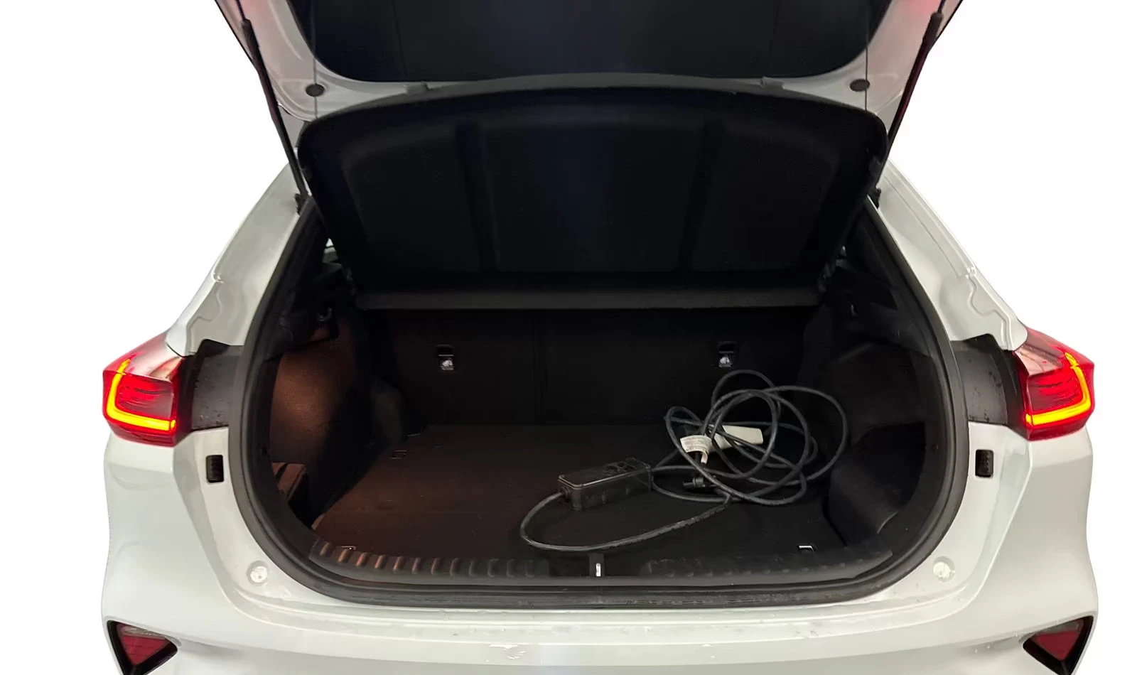 Kia XCeed PHEV/141HP/VISION/CAM/LED/NAVI/CPLAY/KLESS/593q, снимка 10 - Автомобили и джипове - 55661666