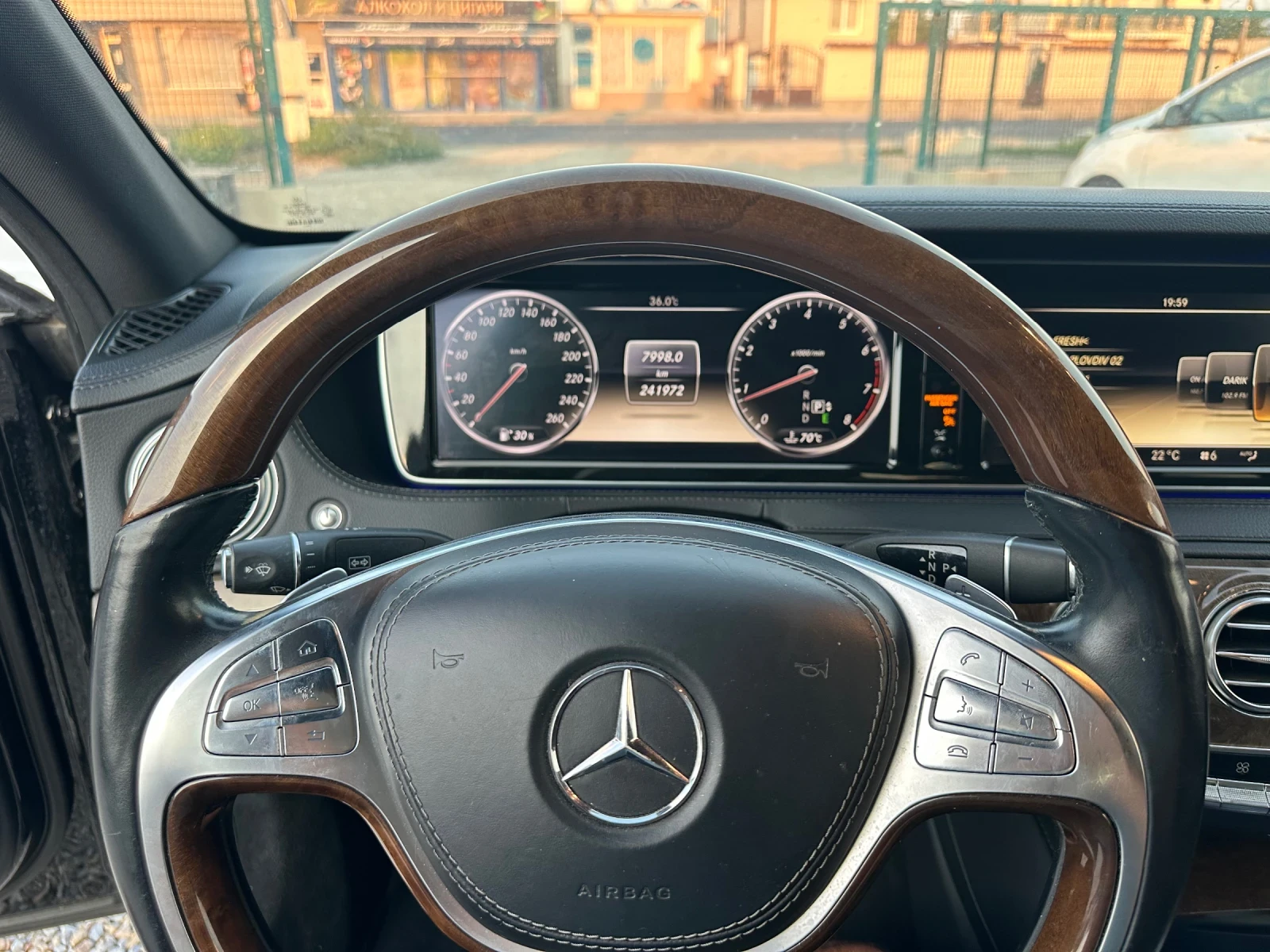 Mercedes-Benz S 550, снимка 12 - Автомобили и джипове - 56115167