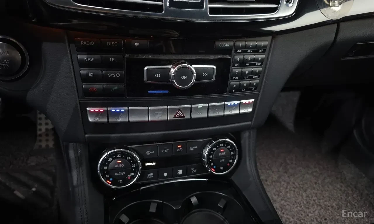 Mercedes-Benz CLS 63 AMG HARMON* KARDON* ���������* �����* 360������*  | Mobile.bg � ����������� 10