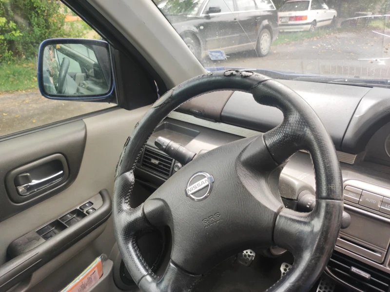 Nissan X-trail 2.2, снимка 12 - Автомобили и джипове - 49214607