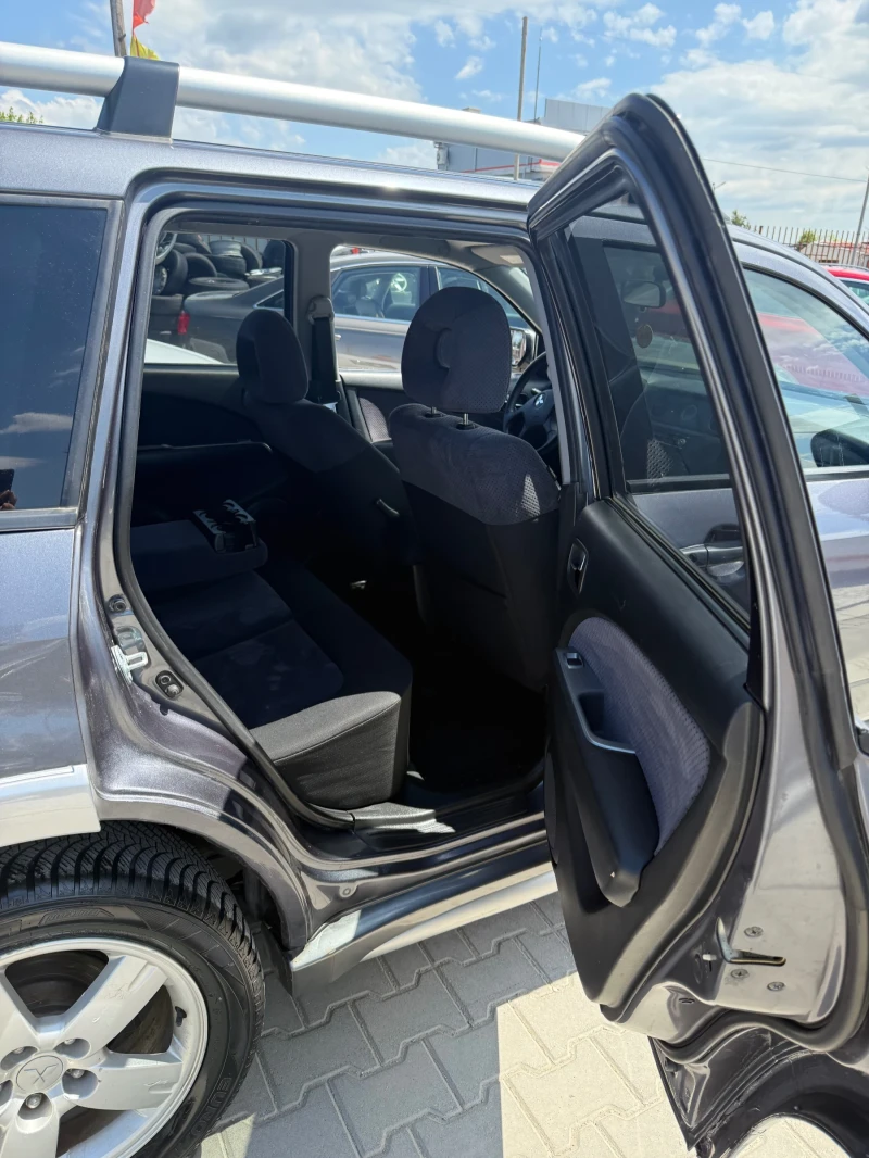 Mitsubishi Outlander 2.4* Автоматик* Клима* Реални 145.000* Бартер* , снимка 5 - Автомобили и джипове - 50130894
