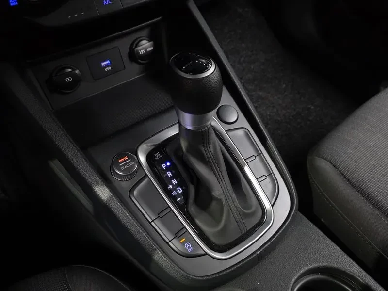 Hyundai Kona 1.6 - САМО 30% АВАНС, снимка 9 - Автомобили и джипове - 56305019