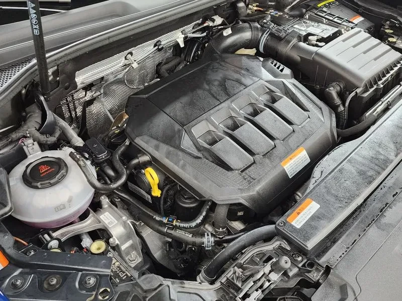 Audi Q3 40 Tfsi Quattro Premium, снимка 6 - Автомобили и джипове - 56702832