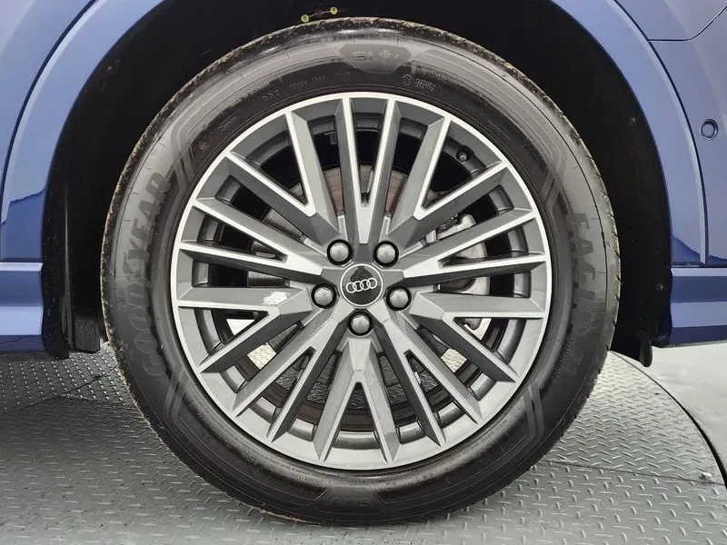 Audi Q3 40 Tfsi Quattro Premium, снимка 5 - Автомобили и джипове - 56702832