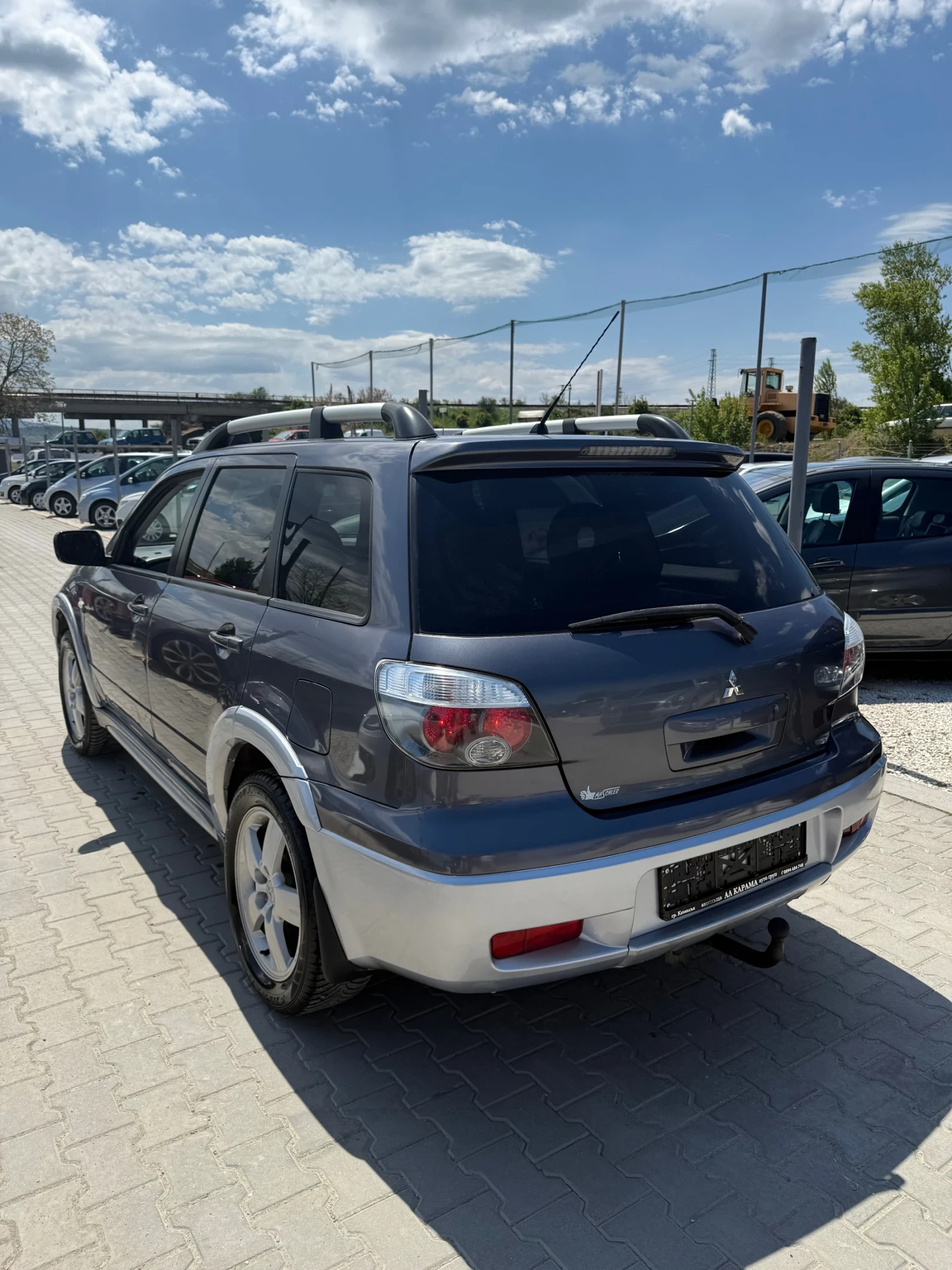 Mitsubishi Outlander 2.4* Автоматик* Клима* Реални 145.000* Бартер*  - изображение 9