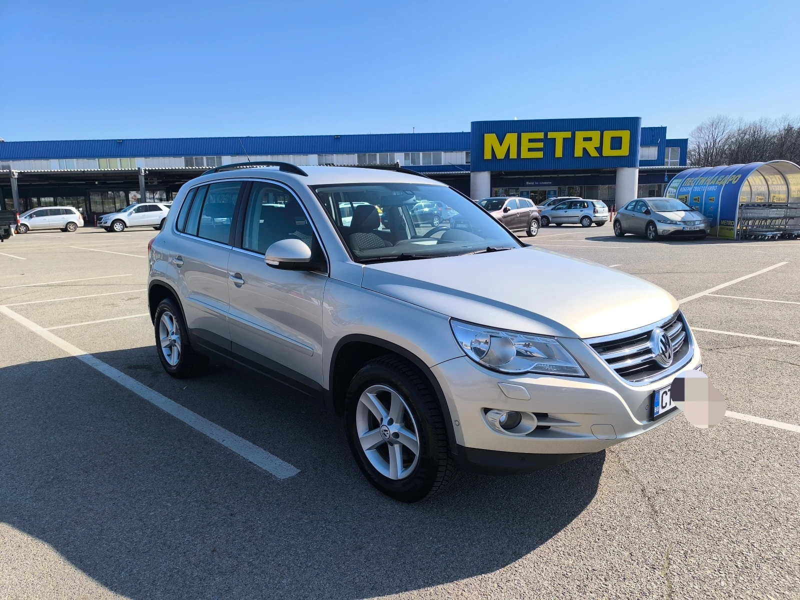 VW Tiguan 2.0 TDI 140k.с 4х4, снимка 6 - Автомобили и джипове - 53921509