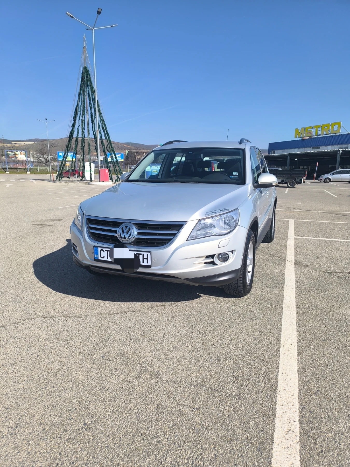 VW Tiguan 2.0 TDI 140k.с 4х4, снимка 2 - Автомобили и джипове - 53921509